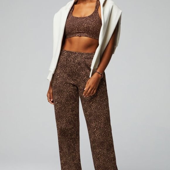 NWT Fabletics - Sweatpants Animal - Picture 3 of 3